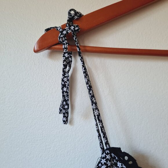 Streetwear Society Women Tie Sleeves Romper Size M Black w/ Star Print - Picture 5 of 12